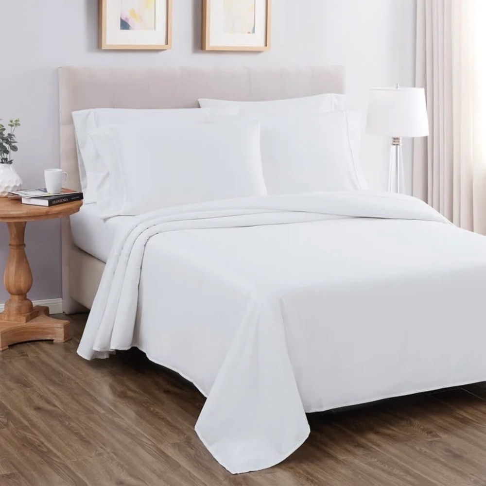 NWOT Kirkland Signature 680 Thread Count 6 - Piece Sheet Set